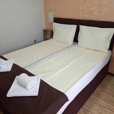 Fantasy Apartaments And Studios Avenue Комплекс Фантазия Хисаря Δωμάτιο φωτογραφία