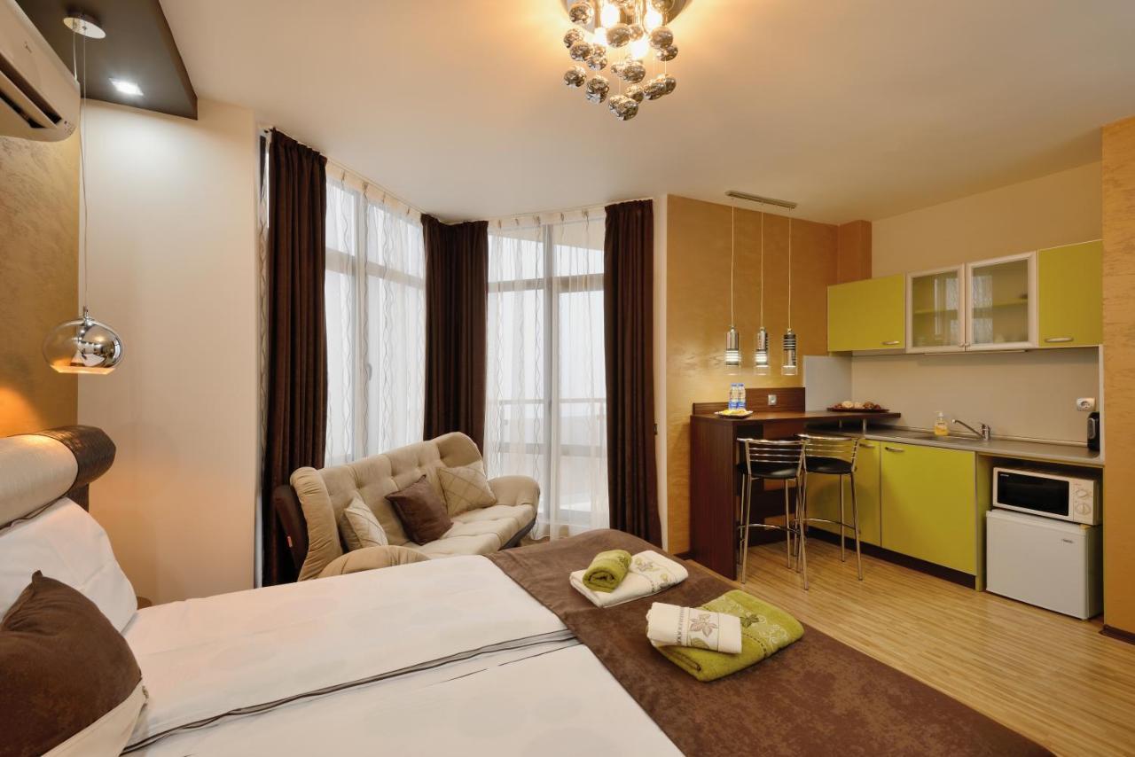 Fantasy Apartaments And Studios Avenue Комплекс Фантазия Хисаря Εξωτερικό φωτογραφία