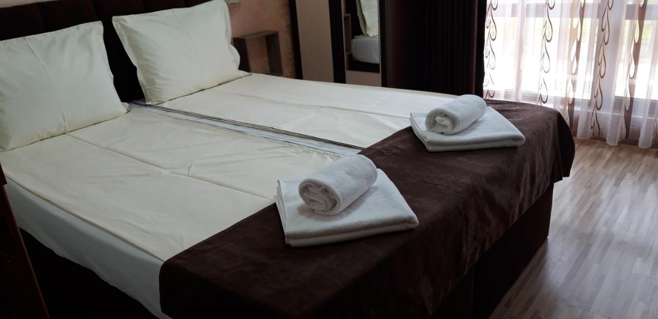 Fantasy Apartaments And Studios Avenue Комплекс Фантазия Хисаря Εξωτερικό φωτογραφία